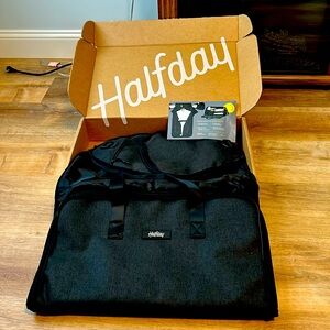 New in Box- Half Day Garment Bag in solid shadow